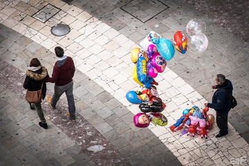Pareja-y-Globos