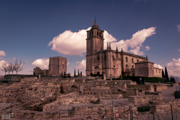 Iglesia Mayor Alcalá La Real - Castillo De La Mota