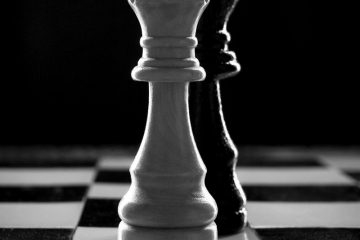 Dama_Rey_BnW_2_RF